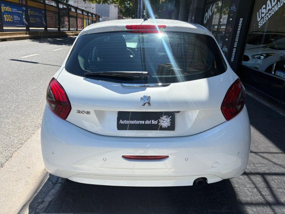 Peugeot 208 Feline — foto 2